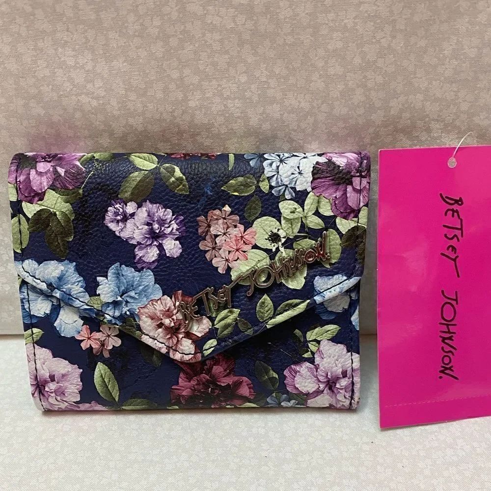 Betsey Johnson XOLANA Bi-fold Flap Wallet Navy & Floral Print Silver Logo
